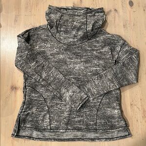 Women's Lululemon Mock Neck Pullover Top